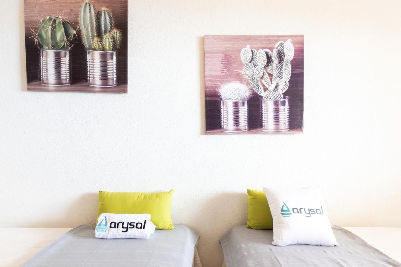 Playa Larga Arysal Apartment Salou Bagian luar foto